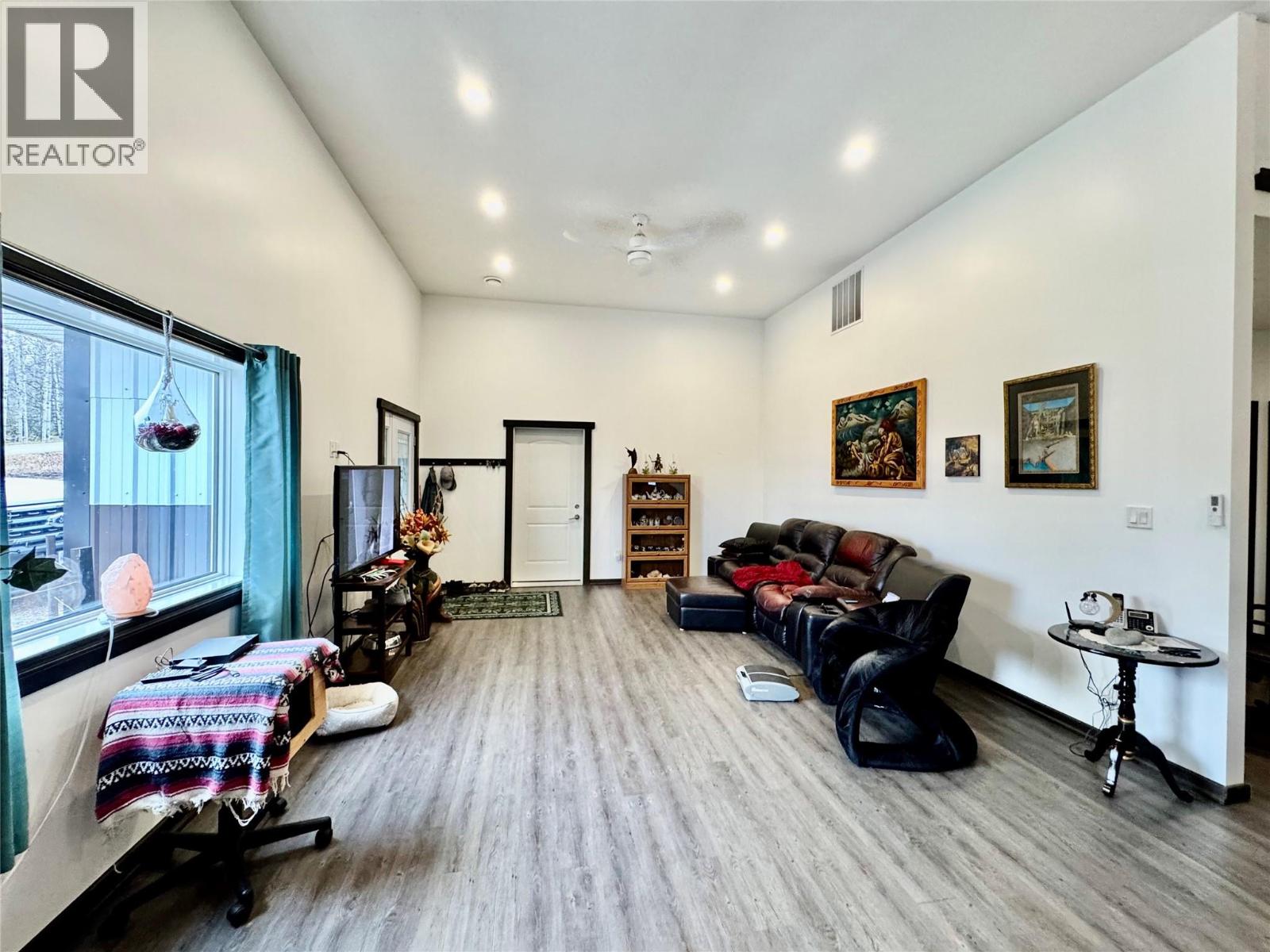 227 Patterson Road, Dawson Creek, British Columbia  V0C 2C0 - Photo 3 - 10367694