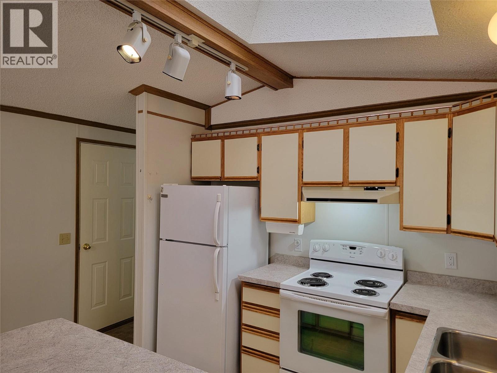 914 Blakeborough Avenue Unit# 110, Keremeos, British Columbia  V0X 1N2 - Photo 21 - 10367701