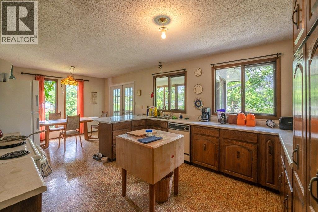 294 Road 18 Road, Oliver, British Columbia  V0H 1T1 - Photo 8 - 10367463