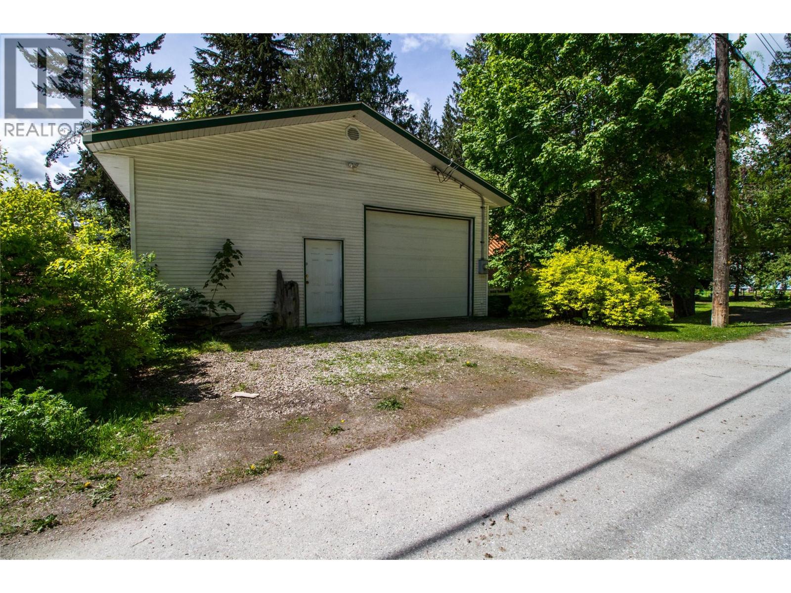 129 Maple Street, Revelstoke, British Columbia  V0E 2S0 - Photo 42 - 10367441