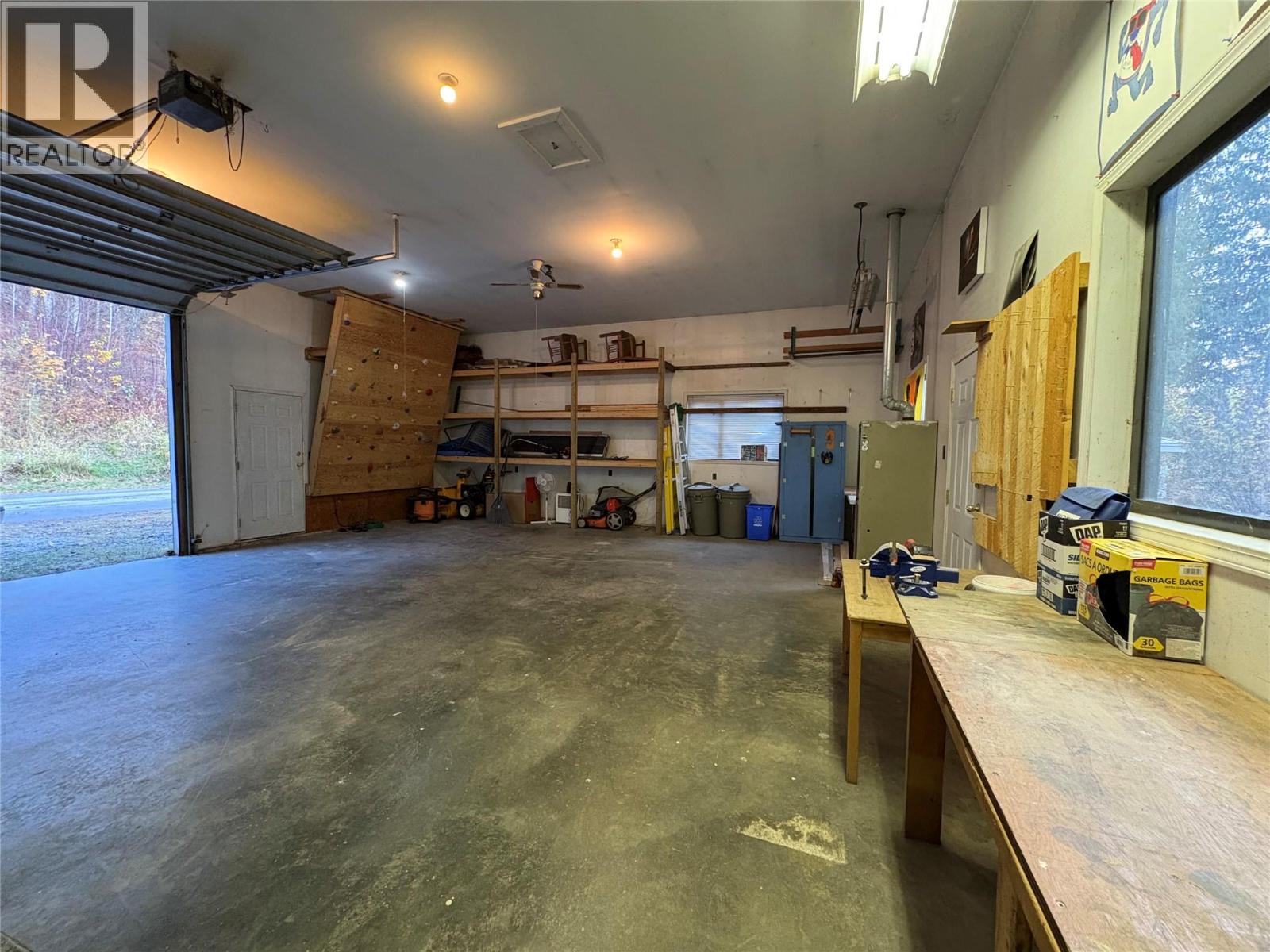 129 Maple Street, Revelstoke, British Columbia  V0E 2S0 - Photo 44 - 10367441