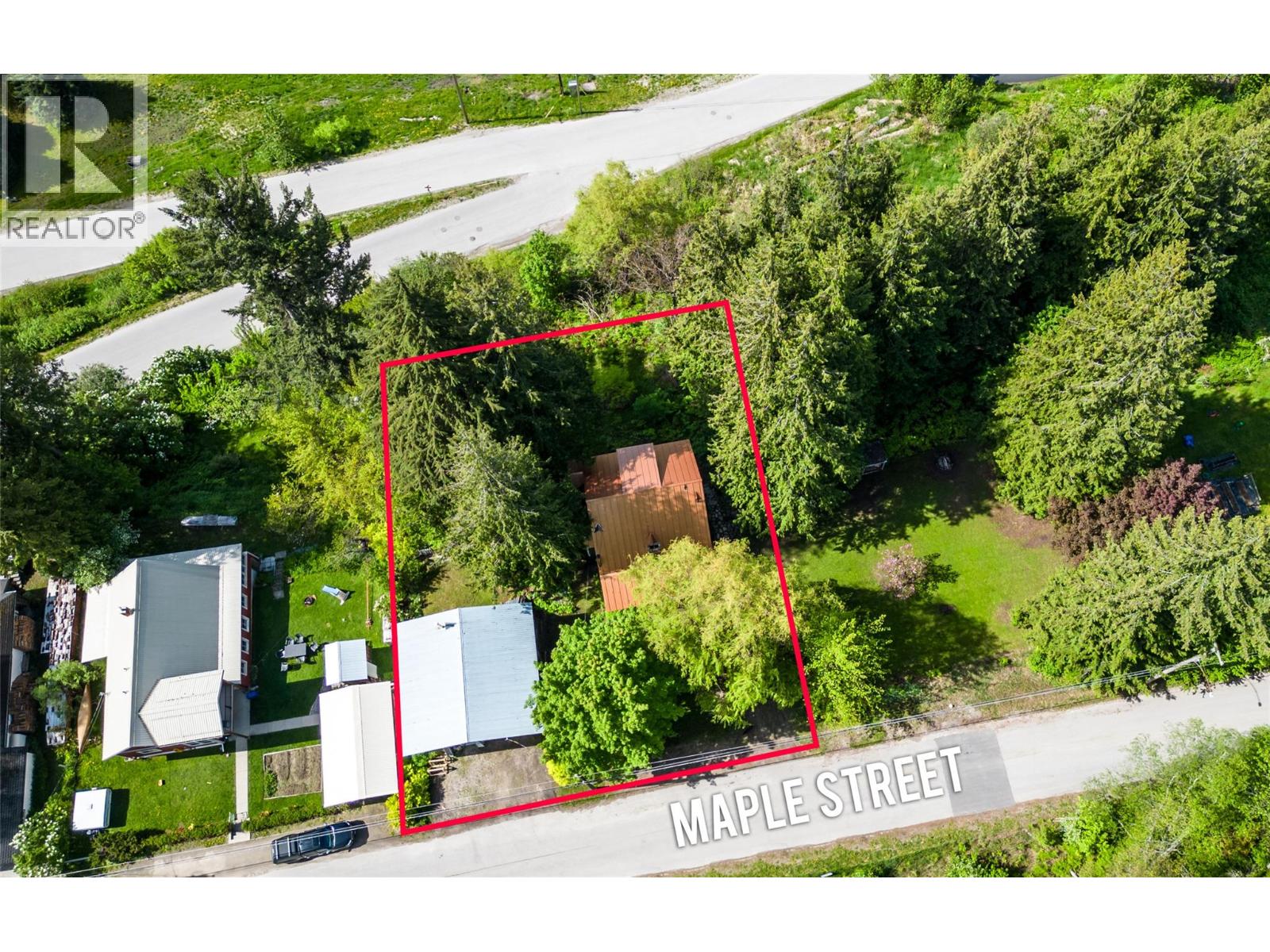 129 Maple Street, Revelstoke, British Columbia  V0E 2S0 - Photo 47 - 10367441