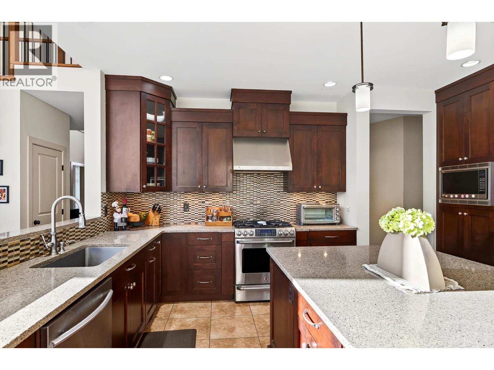 2935 Cheakamus Place, Kamloops, British Columbia  V2C 2G2 - Photo 13 - 10366075