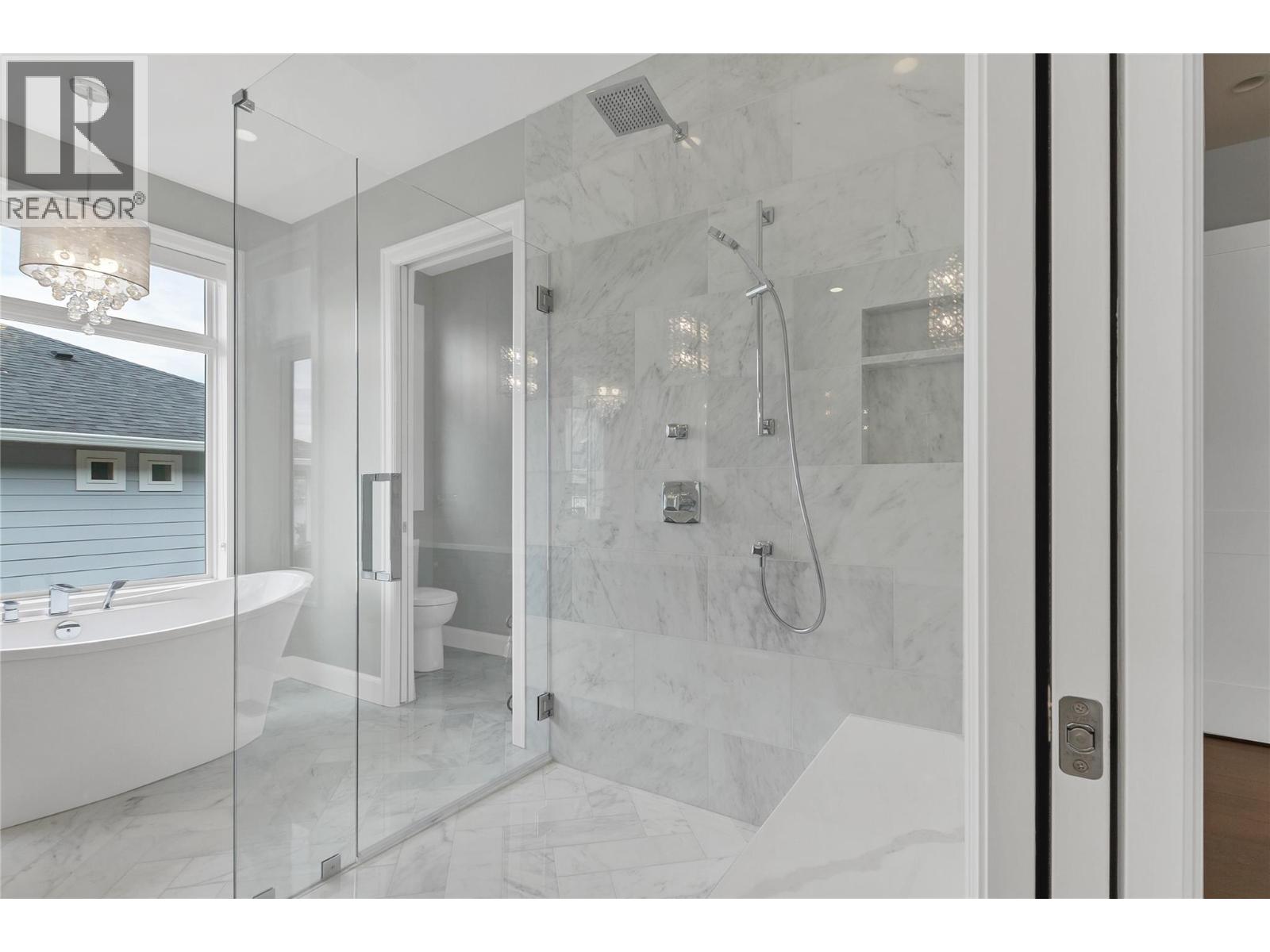 7091 Jasper Drive, Vernon, British Columbia  V1H 2J3 - Photo 32 - 10367690