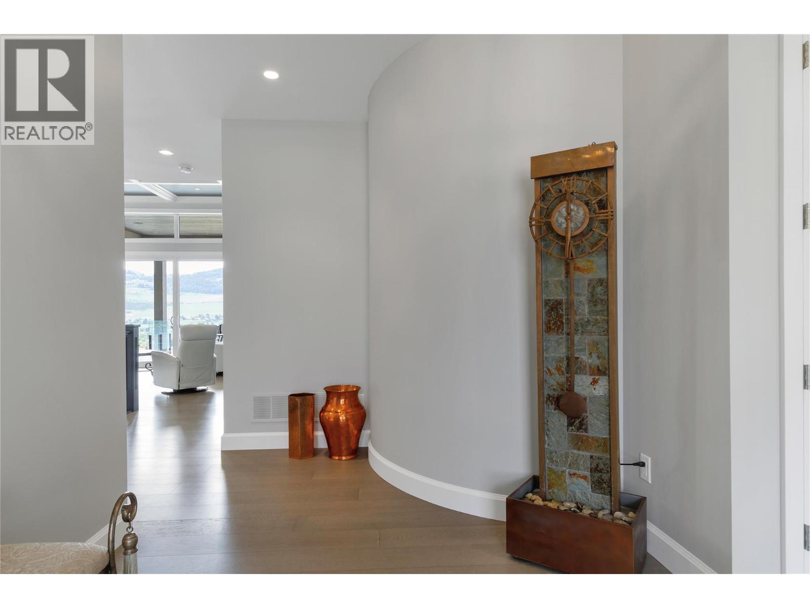 7091 Jasper Drive, Vernon, British Columbia  V1H 2J3 - Photo 5 - 10367690