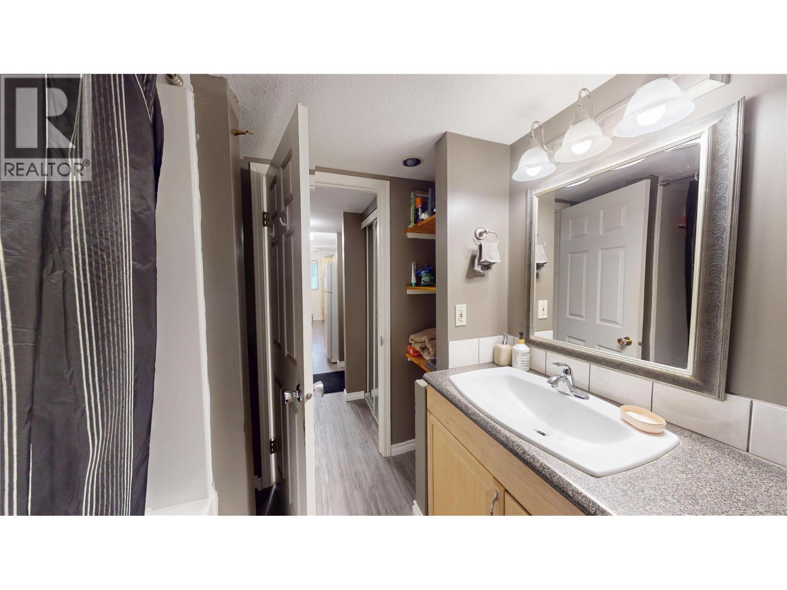 101a 1335 Alpine Drive, Elkford, British Columbia  V0B 1H0 - Photo 21 - 10367481