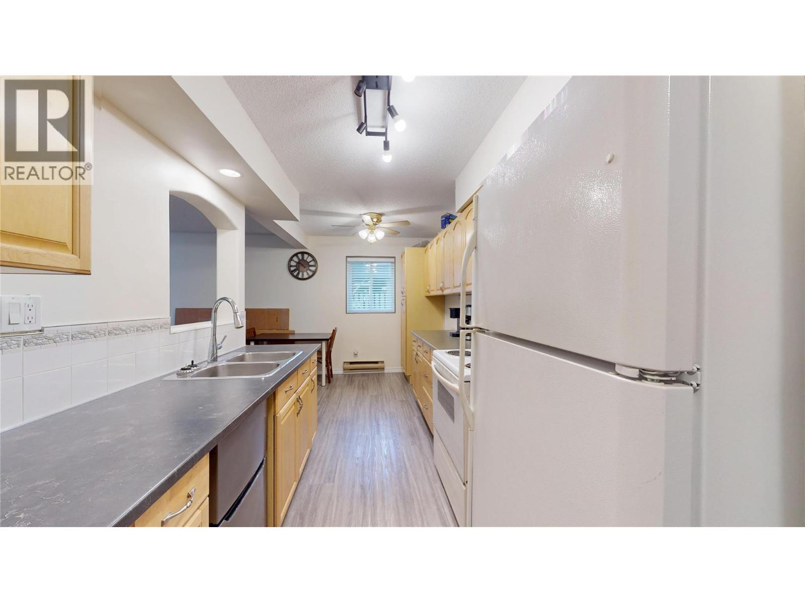 101a 1335 Alpine Drive, Elkford, British Columbia  V0B 1H0 - Photo 3 - 10367481