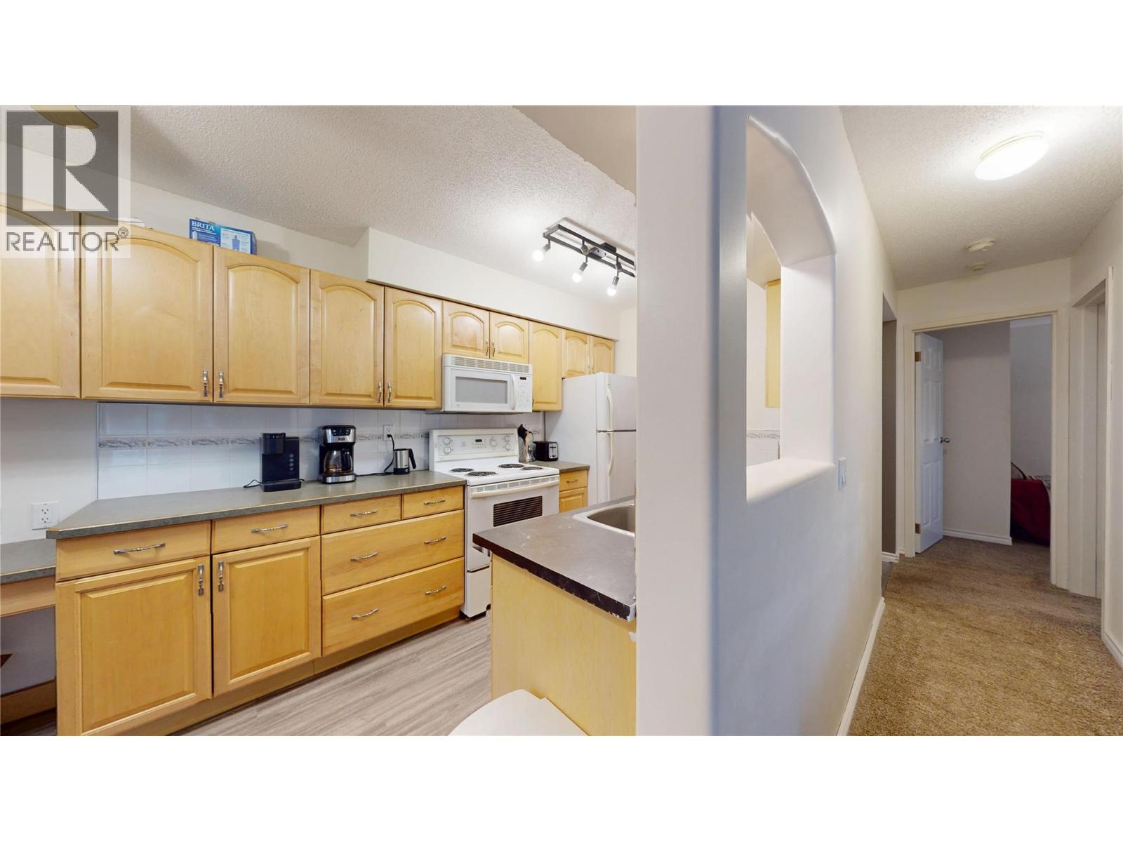 101a 1335 Alpine Drive, Elkford, British Columbia  V0B 1H0 - Photo 6 - 10367481