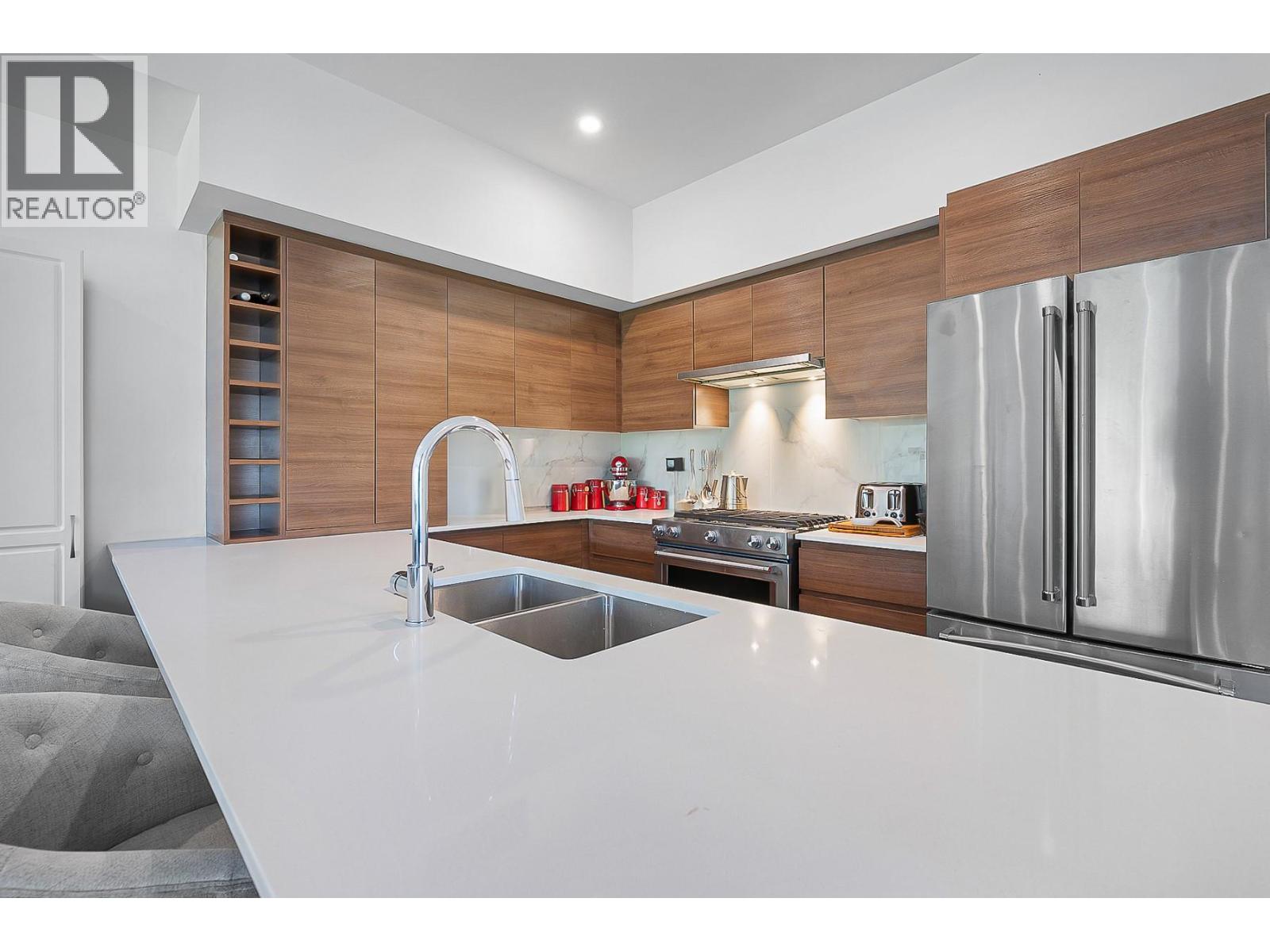 1925 Enterprise Way Unit# 302, Kelowna, British Columbia  V1Y 0J8 - Photo 14 - 10368721