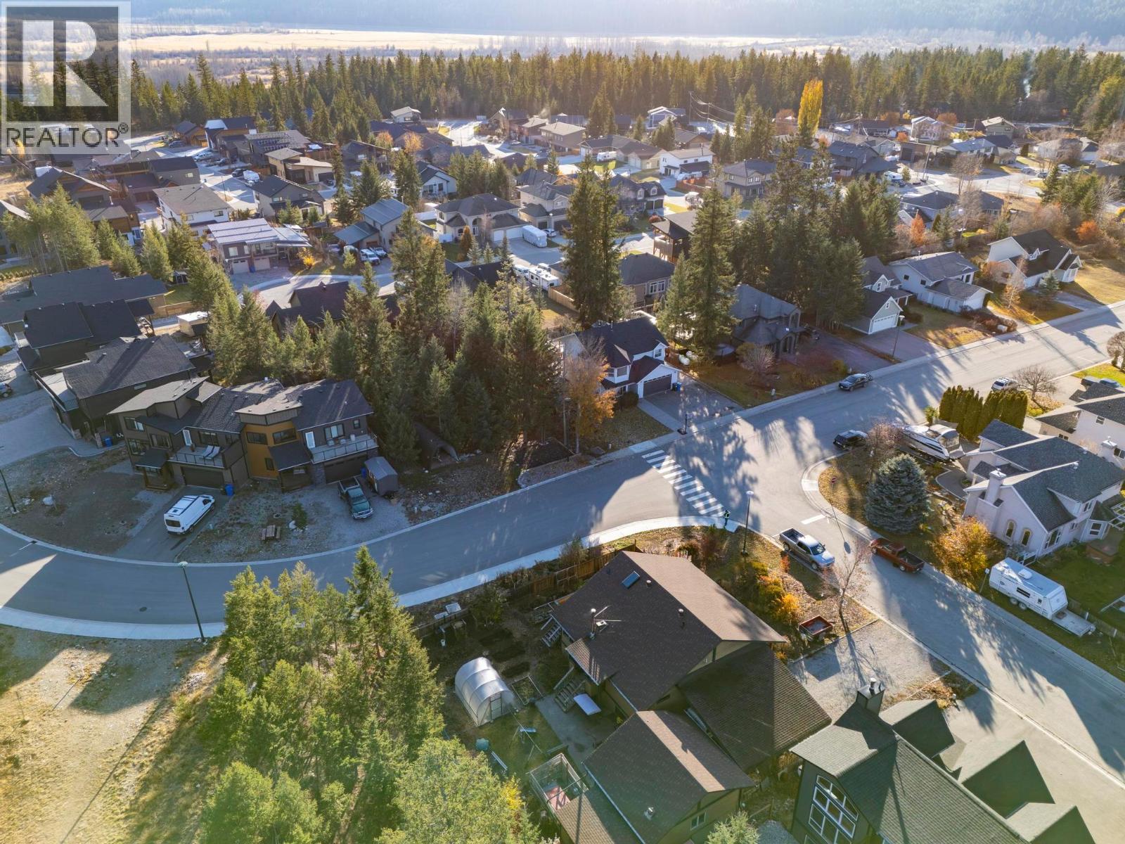 1526 Cedar Street, Golden, British Columbia  V0A 1H0 - Photo 11 - 10367611