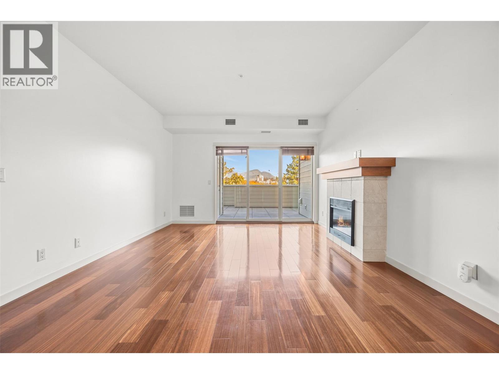 2142 Vasile Road Unit# 202, Kelowna, British Columbia  V1Y 6H5 - Photo 2 - 10367106