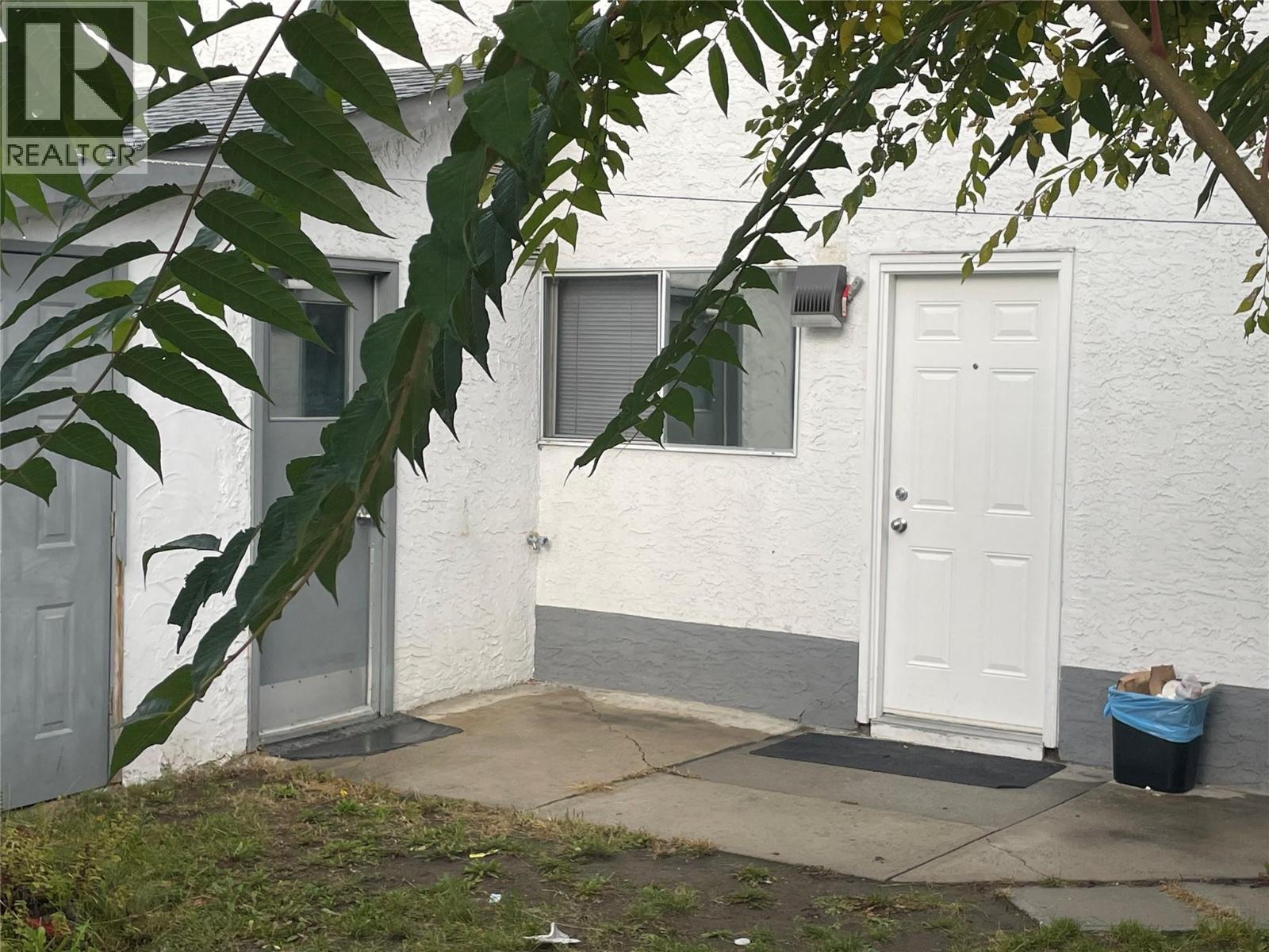 1175-1179 Raymer Avenue, Kelowna, British Columbia  V1Y 4Z7 - Photo 3 - 10367677