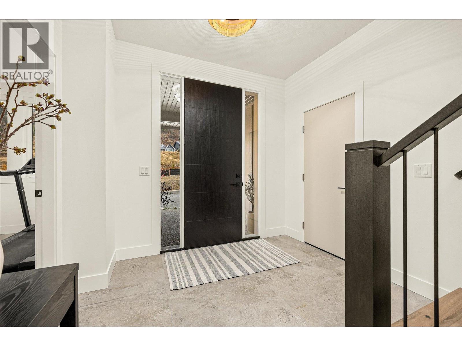 1437 April Springs Court, Kelowna, British Columbia  V1V 2C6 - Photo 11 - 10366778