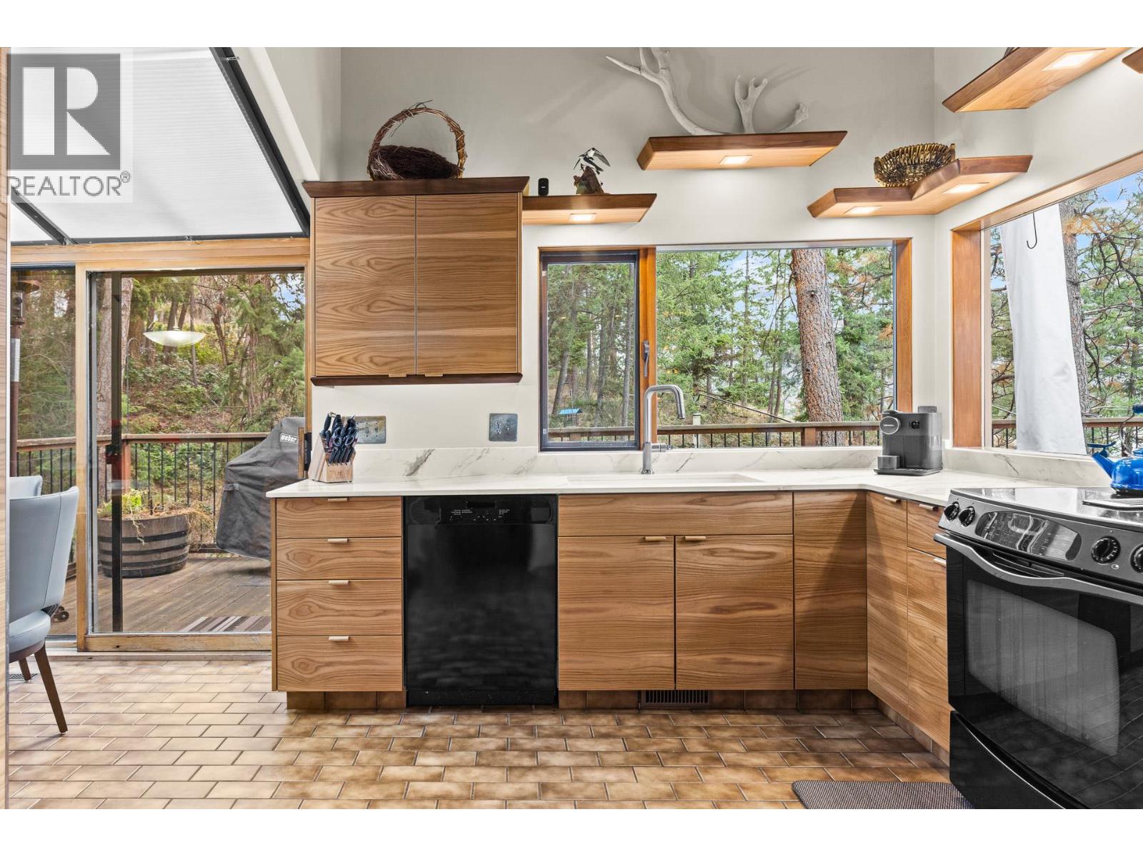 2765 Arthur Road, Kelowna, British Columbia  V1V 7P9 - Photo 10 - 10367487