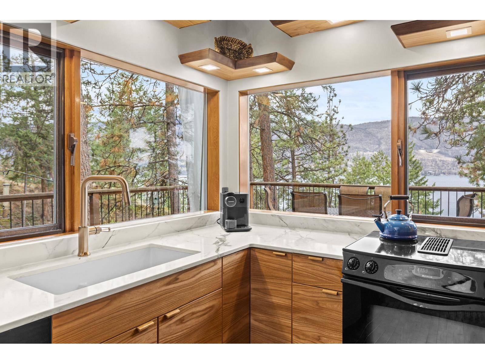 2765 Arthur Road, Kelowna, British Columbia  V1V 7P9 - Photo 11 - 10367487