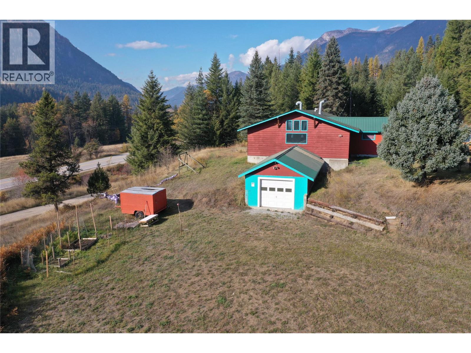 2276 6 Highway, Crescent Valley, British Columbia  V0G 1H0 - Photo 10 - 10367552