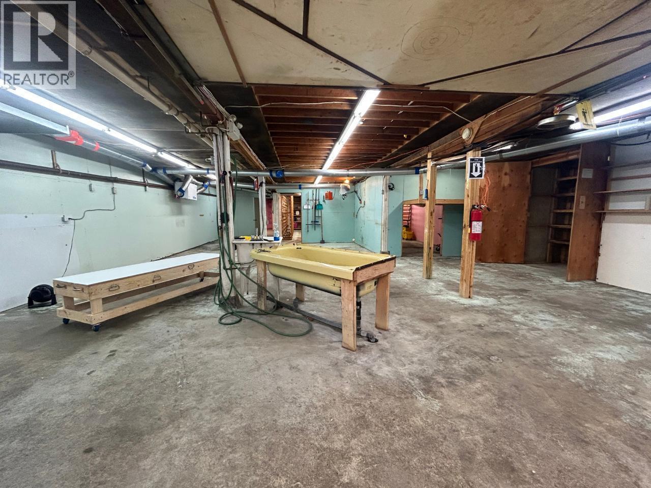 2276 6 Highway, Crescent Valley, British Columbia  V0G 1H0 - Photo 17 - 10367552