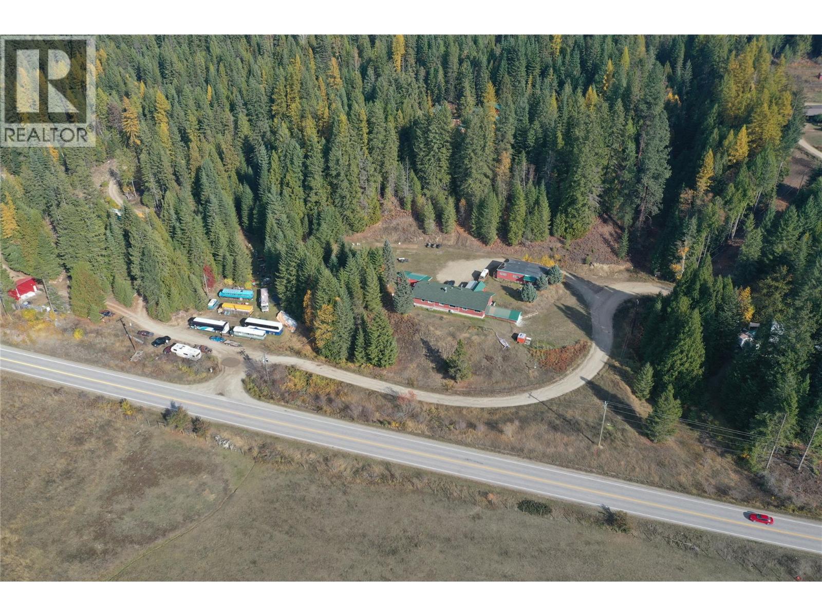 2276 6 Highway, Crescent Valley, British Columbia  V0G 1H0 - Photo 3 - 10367552