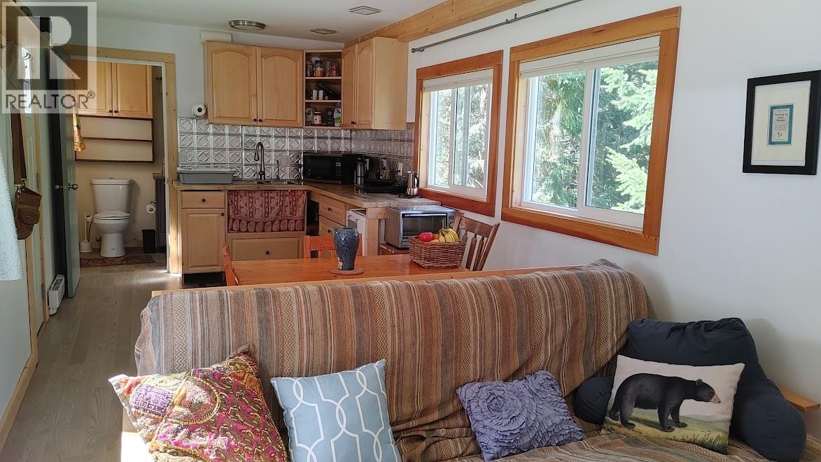 2276 6 Highway, Crescent Valley, British Columbia  V0G 1H0 - Photo 31 - 10367552