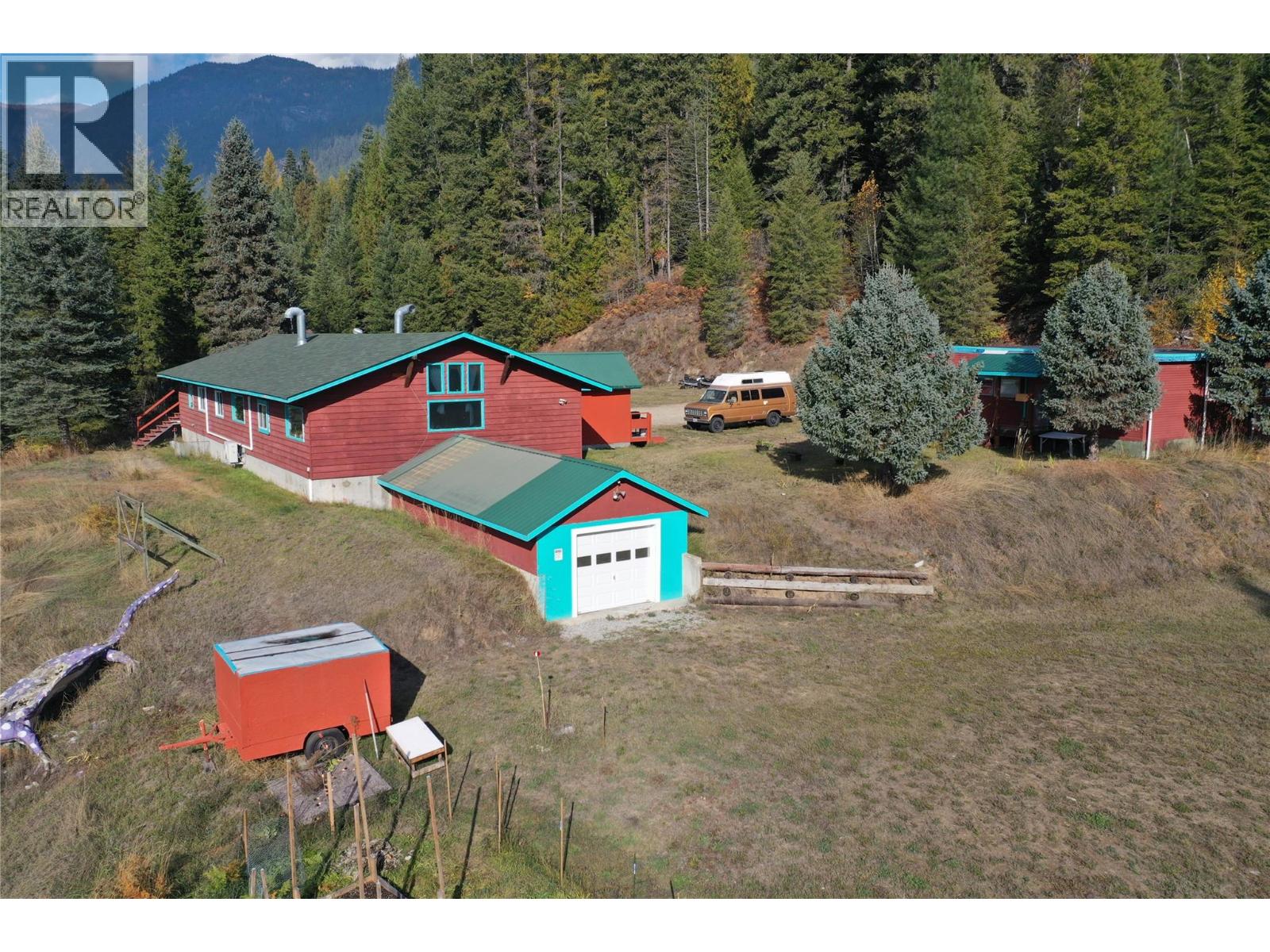 2276 6 Highway, Crescent Valley, British Columbia  V0G 1H0 - Photo 9 - 10367552