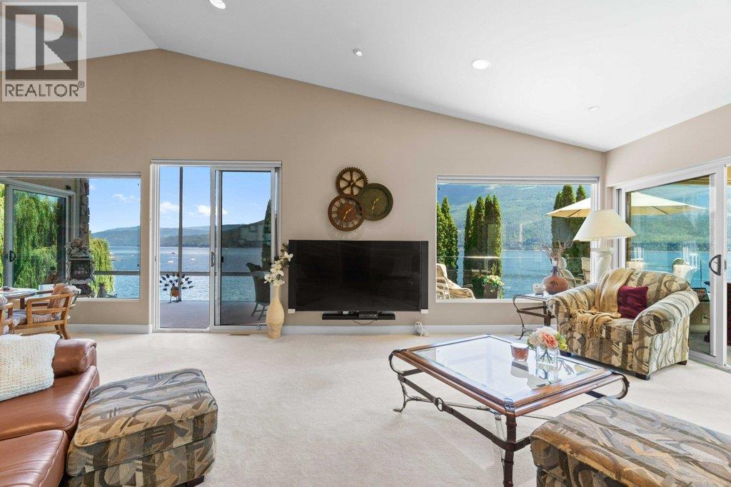 4842 Sunnybrae Canoe Point Road, Tappen, British Columbia  V0E 2X1 - Photo 19 - 10368782