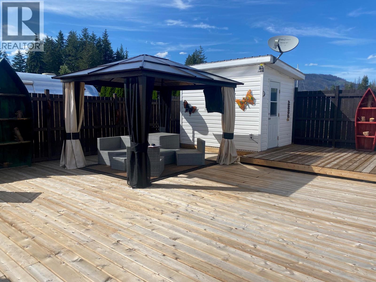 3844 Captain's Village Way Unit# 6, Scotch Creek, British Columbia  V0E 1M5 - Photo 2 - 10368779