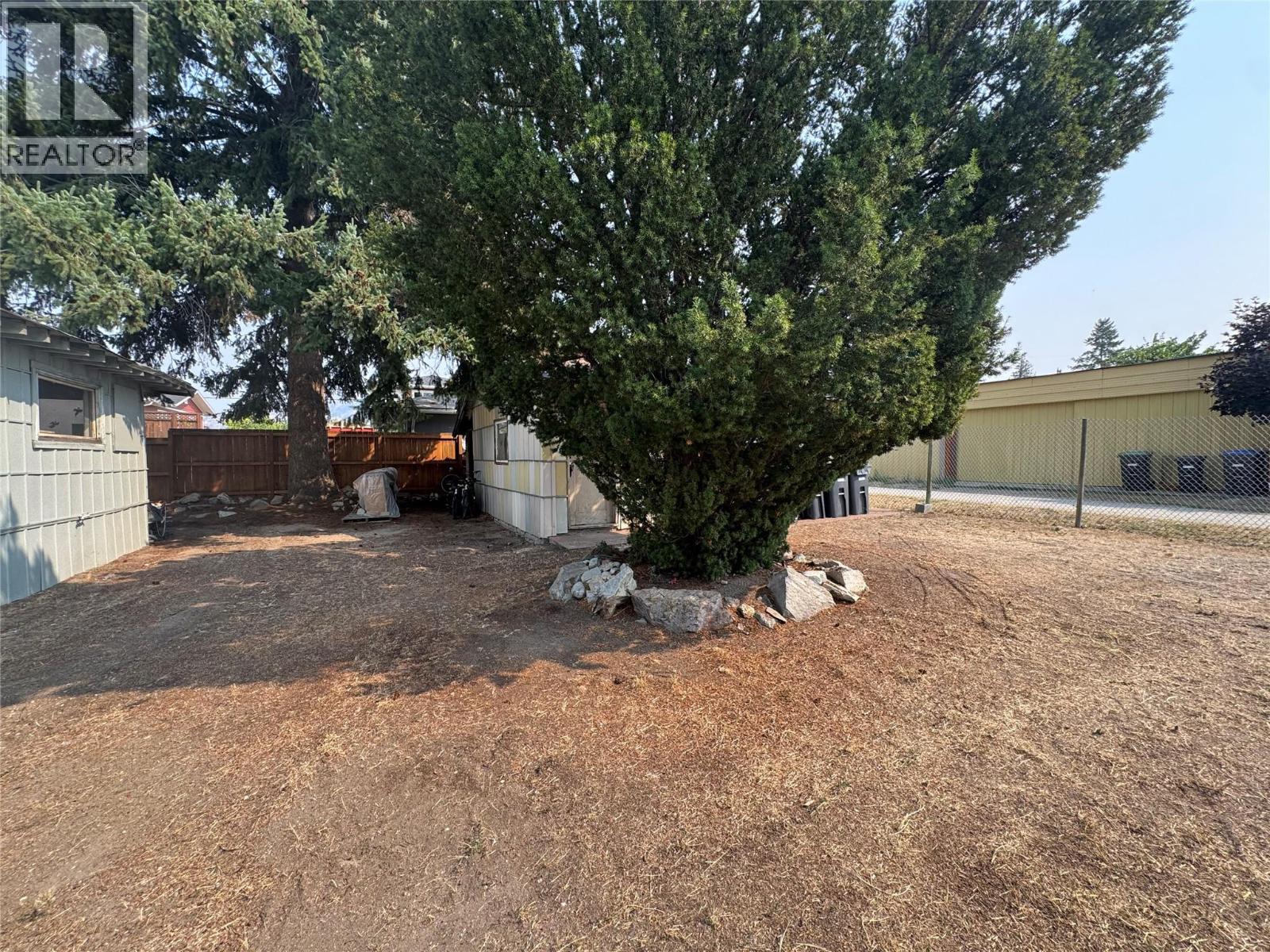 6487 Badger Street, Oliver, British Columbia  V0H 1T3 - Photo 35 - 10368781