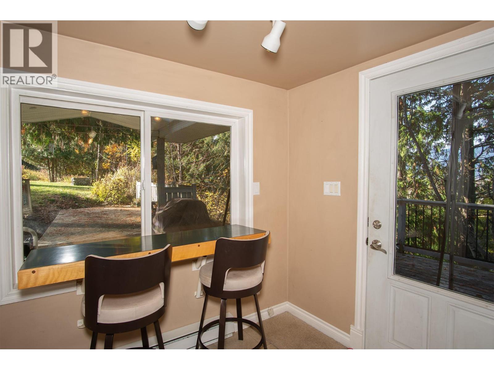 3650 Phillips Road, Creston, British Columbia  V0B 1G2 - Photo 10 - 10367489