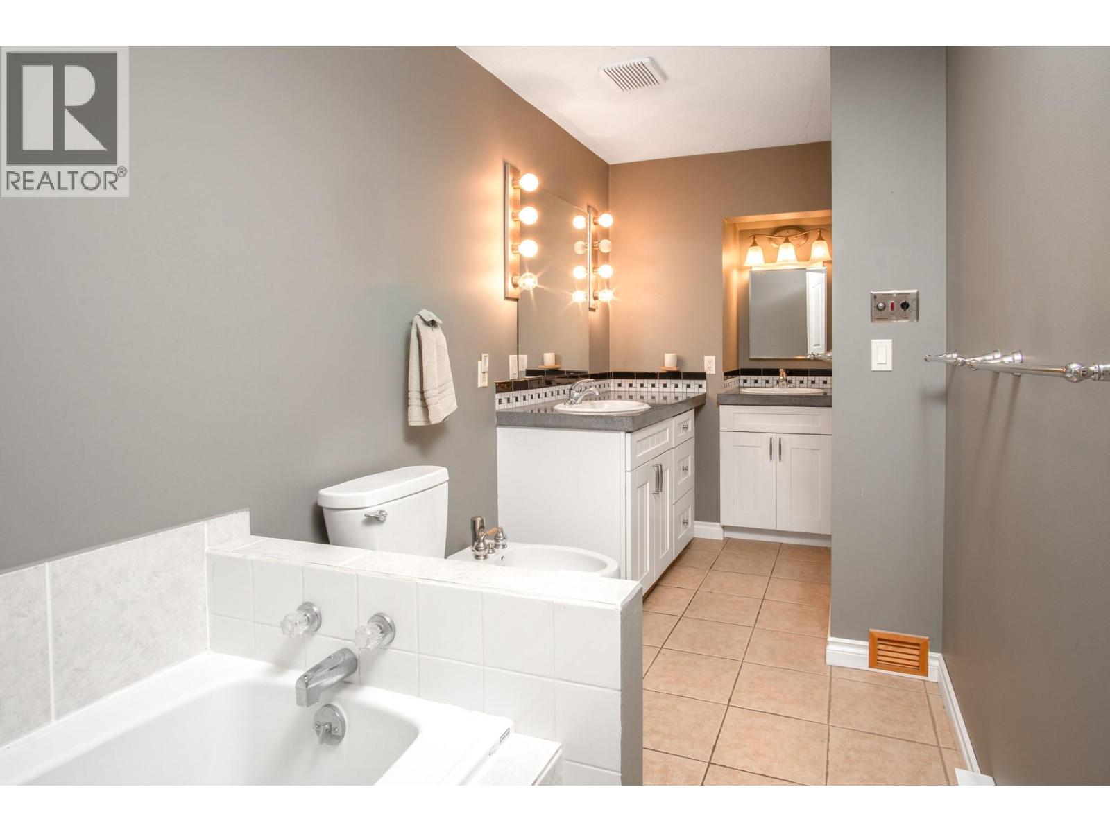 3650 Phillips Road, Creston, British Columbia  V0B 1G2 - Photo 23 - 10367489