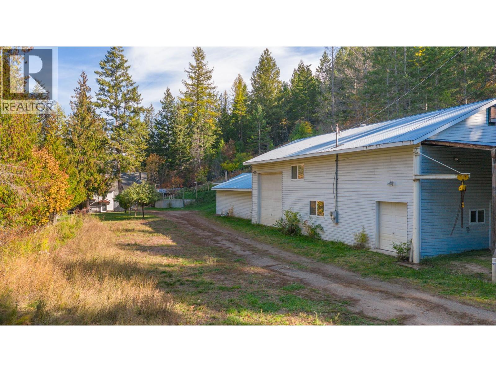 3650 Phillips Road, Creston, British Columbia  V0B 1G2 - Photo 4 - 10367489