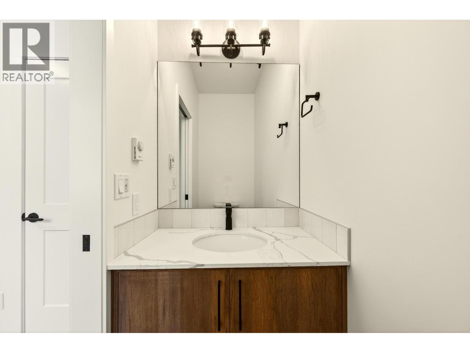 1444 Granite Drive Unit# 2, Golden, British Columbia  V0A 1H0 - Photo 48 - 10368798