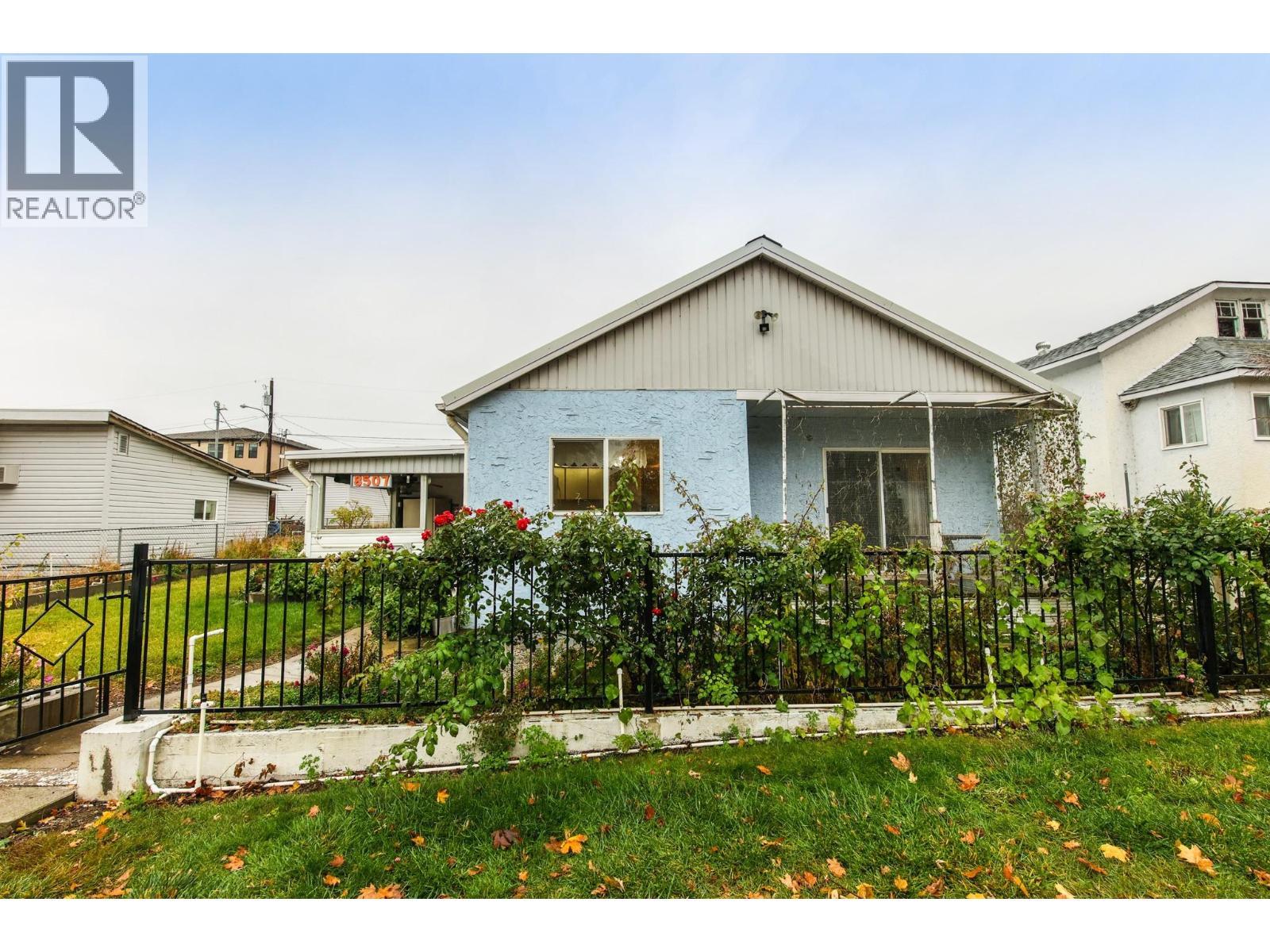 8507 72 Nd Avenue, Osoyoos, British Columbia  V0H 1V0 - Photo 1 - 10368740