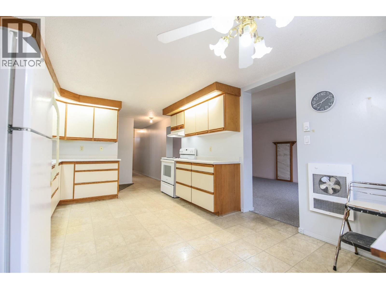 8507 72 Nd Avenue, Osoyoos, British Columbia  V0H 1V0 - Photo 9 - 10368740