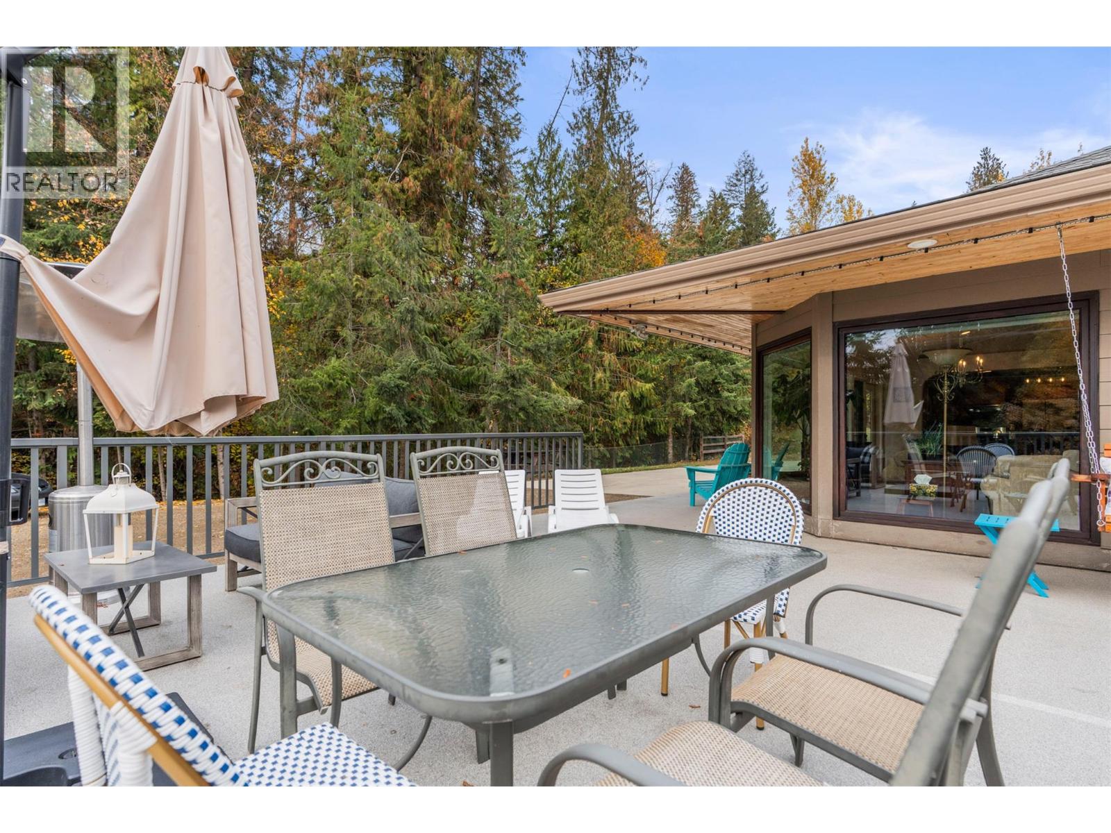 5615 East Vernon Road, Vernon, British Columbia  V1B 3K1 - Photo 12 - 10367649