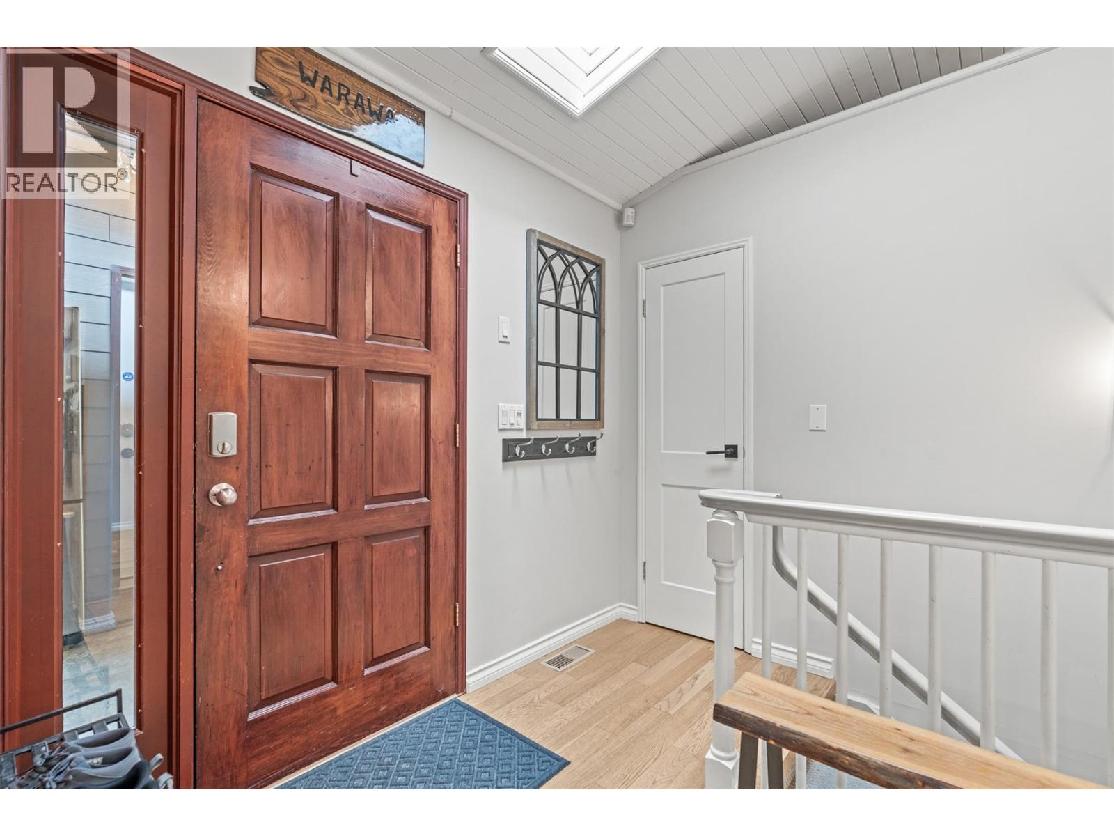 5615 East Vernon Road, Vernon, British Columbia  V1B 3K1 - Photo 14 - 10367649