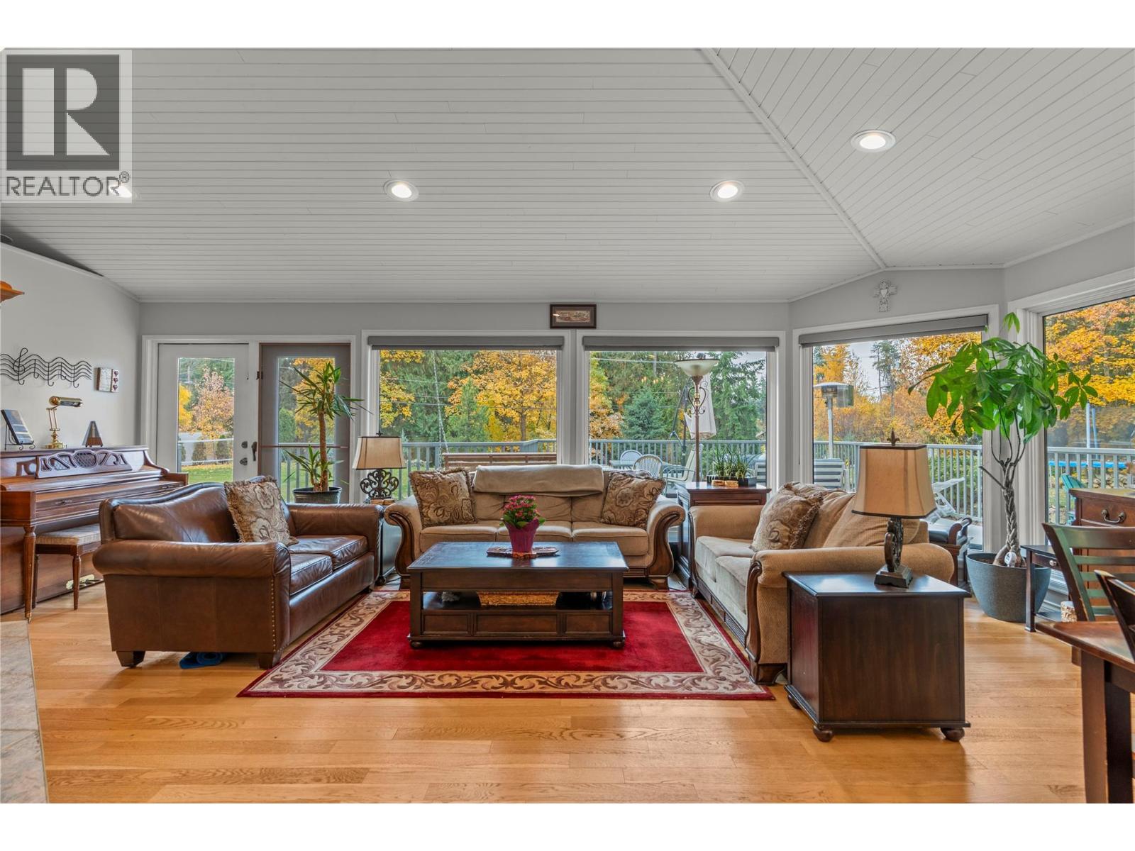 5615 East Vernon Road, Vernon, British Columbia  V1B 3K1 - Photo 25 - 10367649