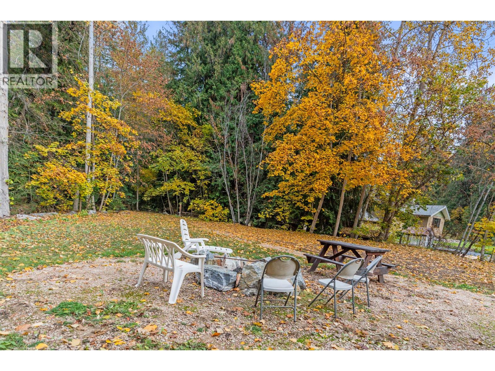 5615 East Vernon Road, Vernon, British Columbia  V1B 3K1 - Photo 64 - 10367649