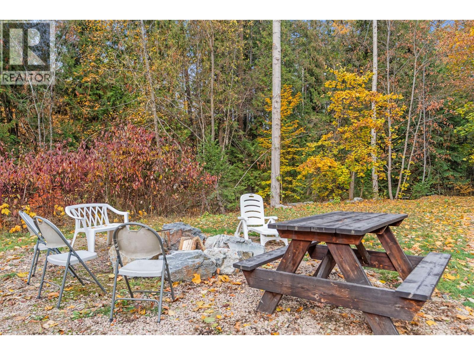 5615 East Vernon Road, Vernon, British Columbia  V1B 3K1 - Photo 66 - 10367649