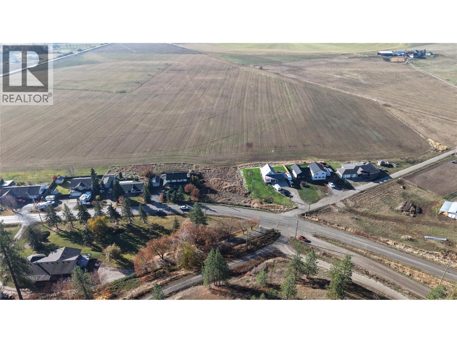 4575 Lansdowne Road, Spallumcheen, British Columbia  V4Y 0V4 - Photo 11 - 10368801