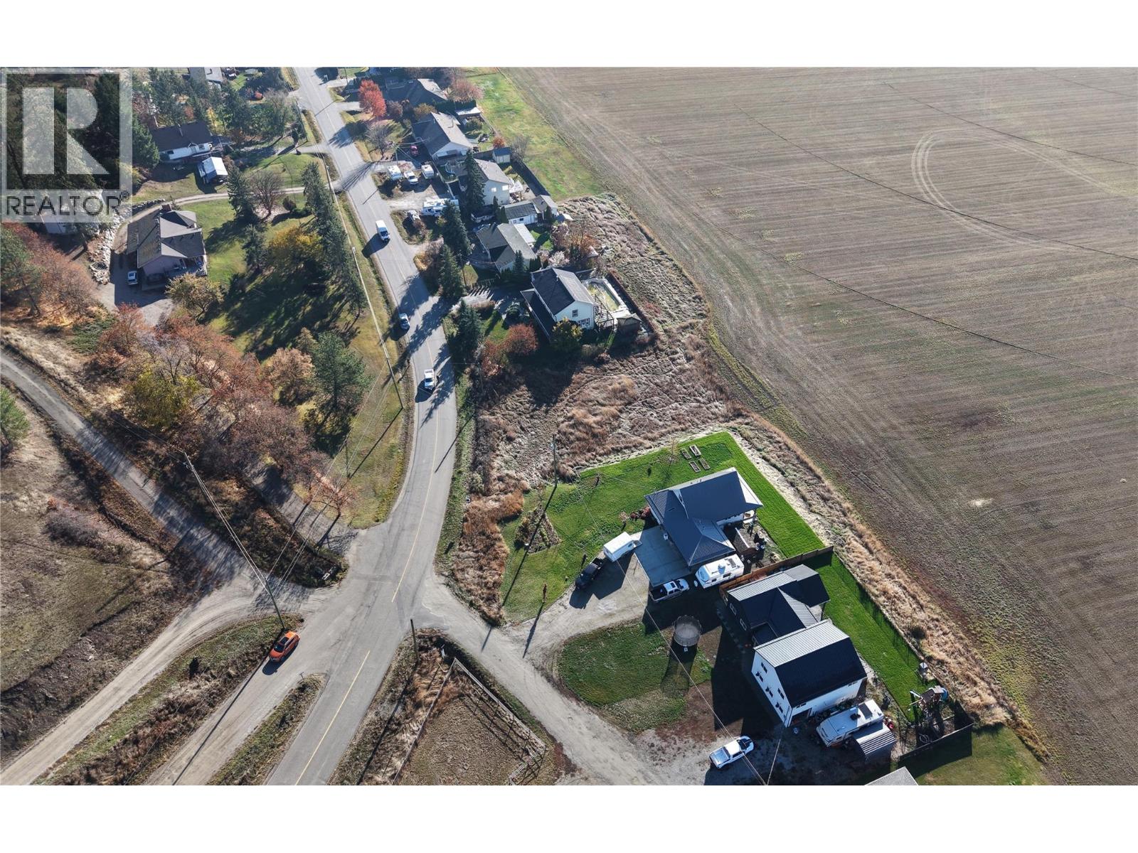 4575 Lansdowne Road, Spallumcheen, British Columbia  V4Y 0V4 - Photo 17 - 10368801