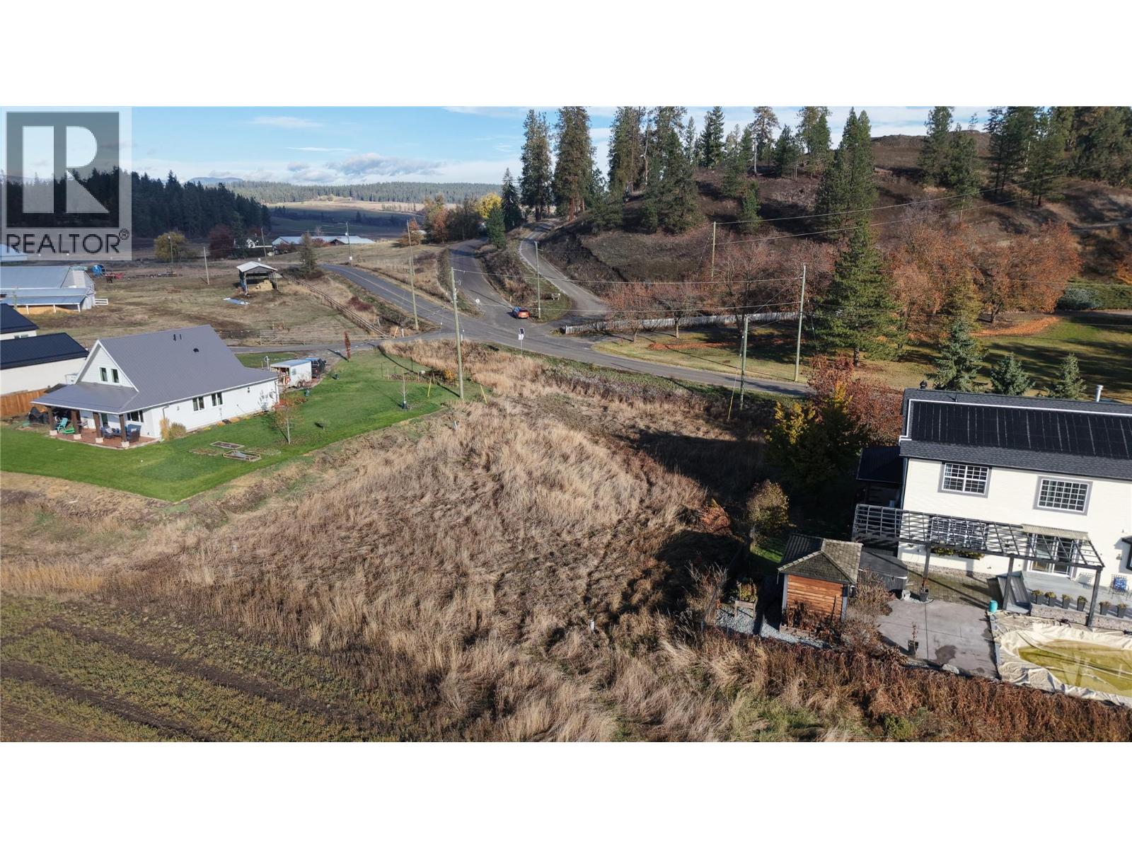 4575 Lansdowne Road, Spallumcheen, British Columbia  V4Y 0V4 - Photo 8 - 10368801