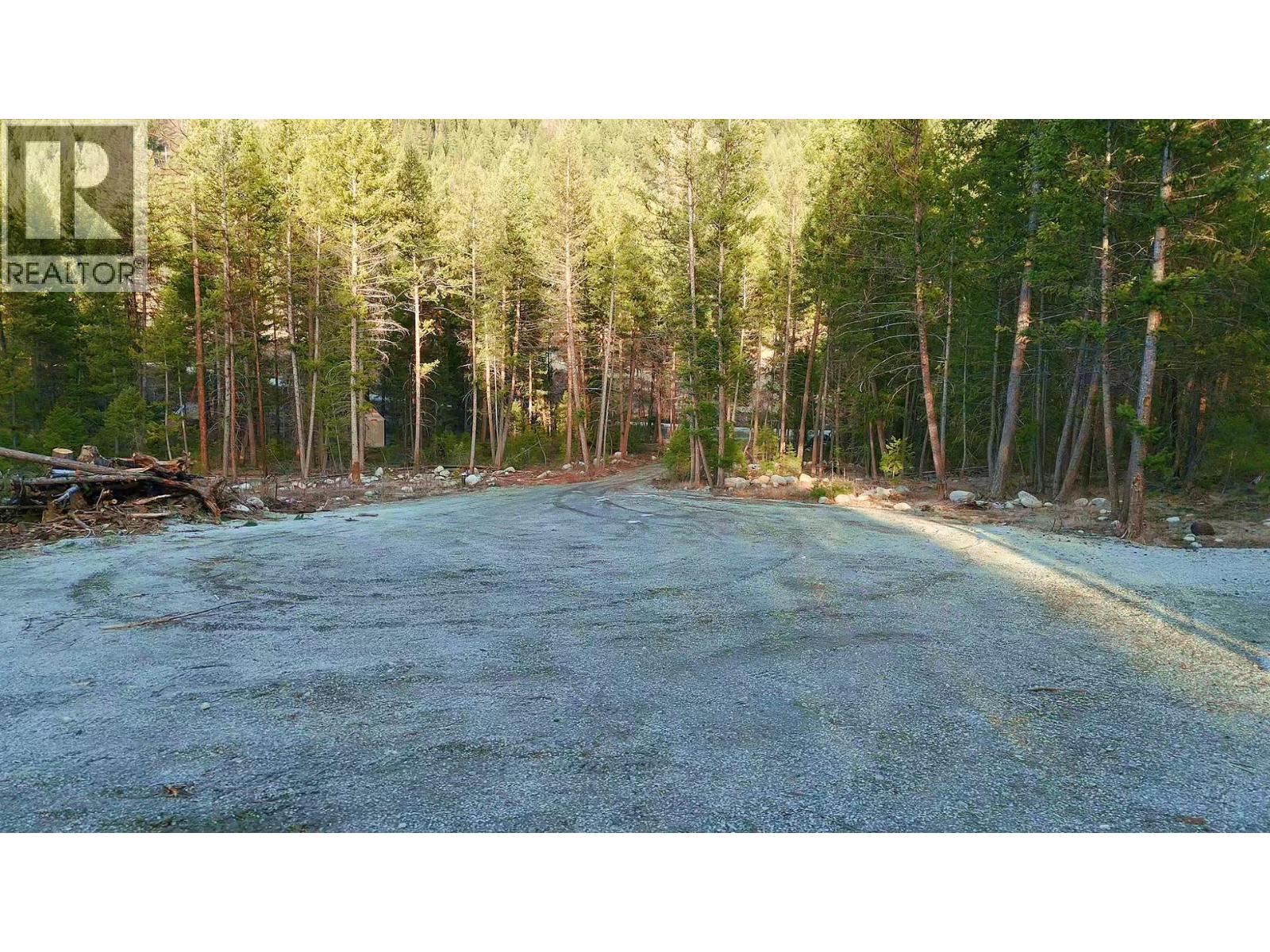 55 Beacon Road, Carmi, British Columbia  V0H 1A0 - Photo 12 - 10368831