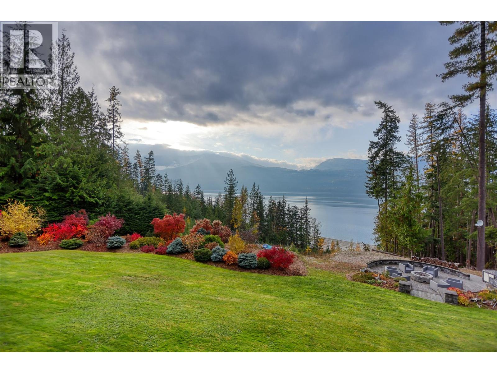 2600 Highway 23 N, Nakusp, British Columbia  V0G 1R0 - Photo 17 - 10367530