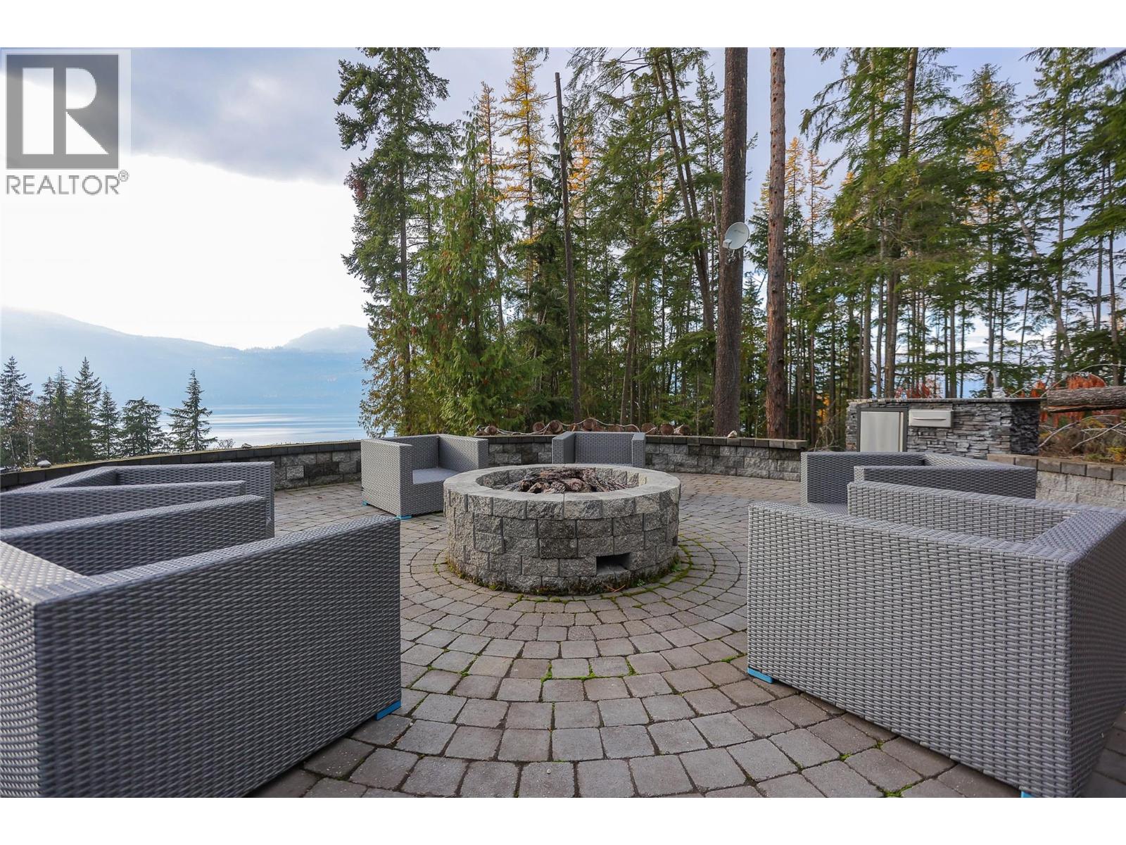 2600 Highway 23 N, Nakusp, British Columbia  V0G 1R0 - Photo 20 - 10367530