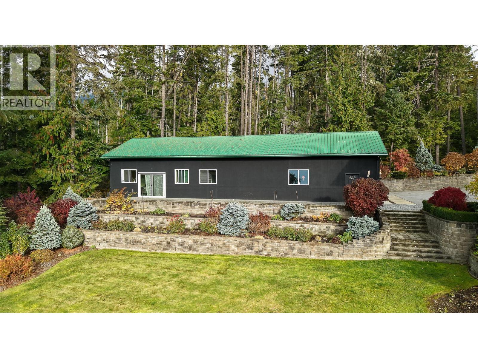 2600 Highway 23 N, Nakusp, British Columbia  V0G 1R0 - Photo 9 - 10367530