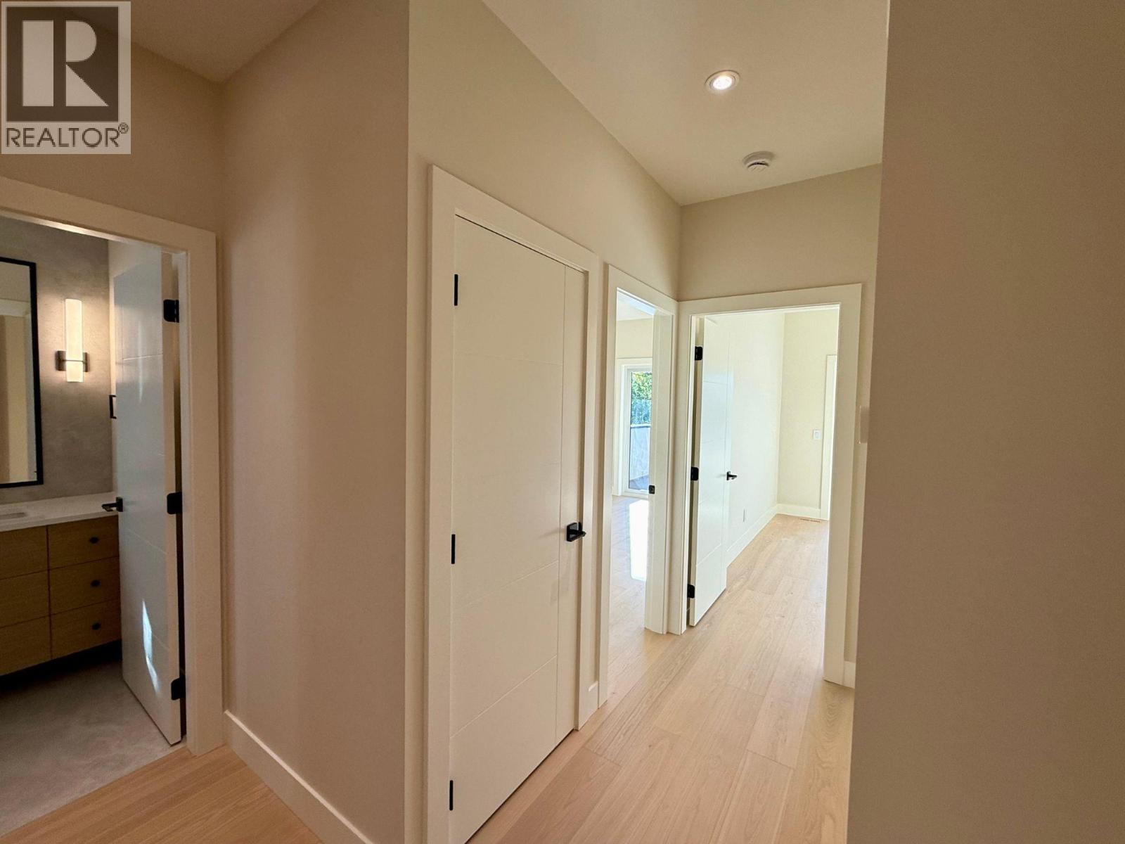 781 Martin Avenue Unit# 4, Kelowna, British Columbia  V1Y 6V4 - Photo 28 - 10367614