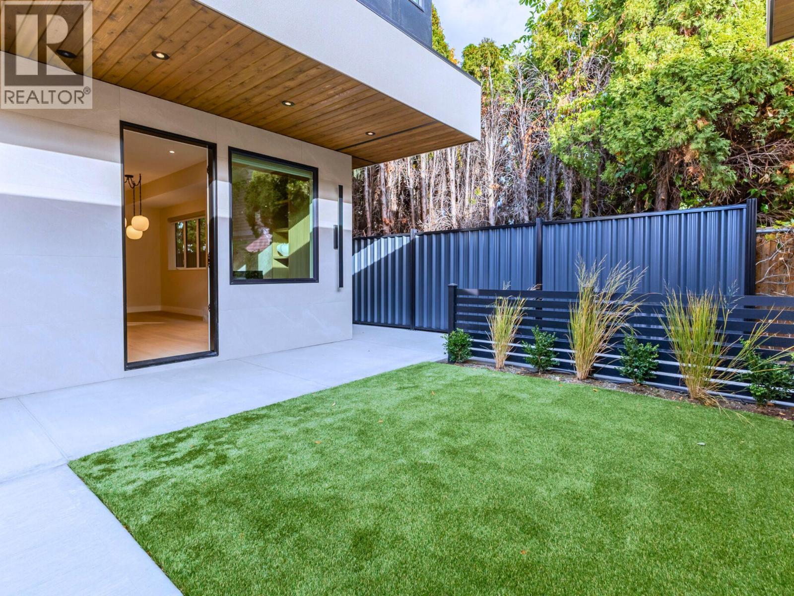 781 Martin Avenue Unit# 4, Kelowna, British Columbia  V1Y 6V4 - Photo 48 - 10367614