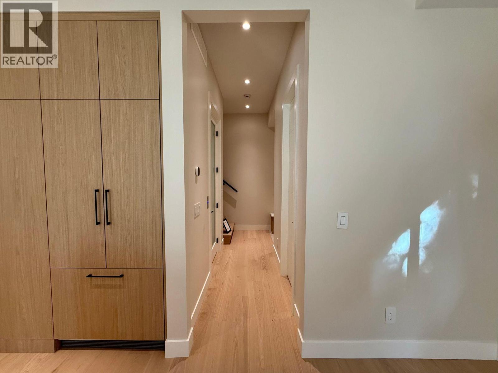 781 Martin Avenue Unit# 4, Kelowna, British Columbia  V1Y 6V4 - Photo 9 - 10367614