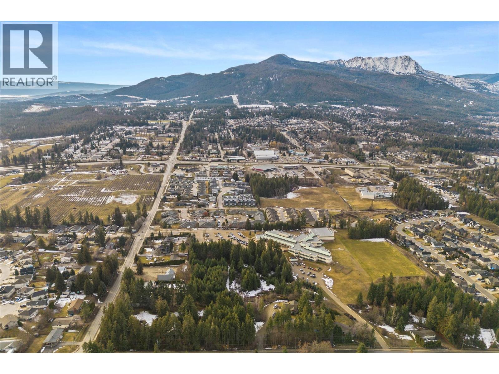 2800 20 Avenue Ne, Salmon Arm, British Columbia  V1E 4R5 - Photo 4 - 10368820
