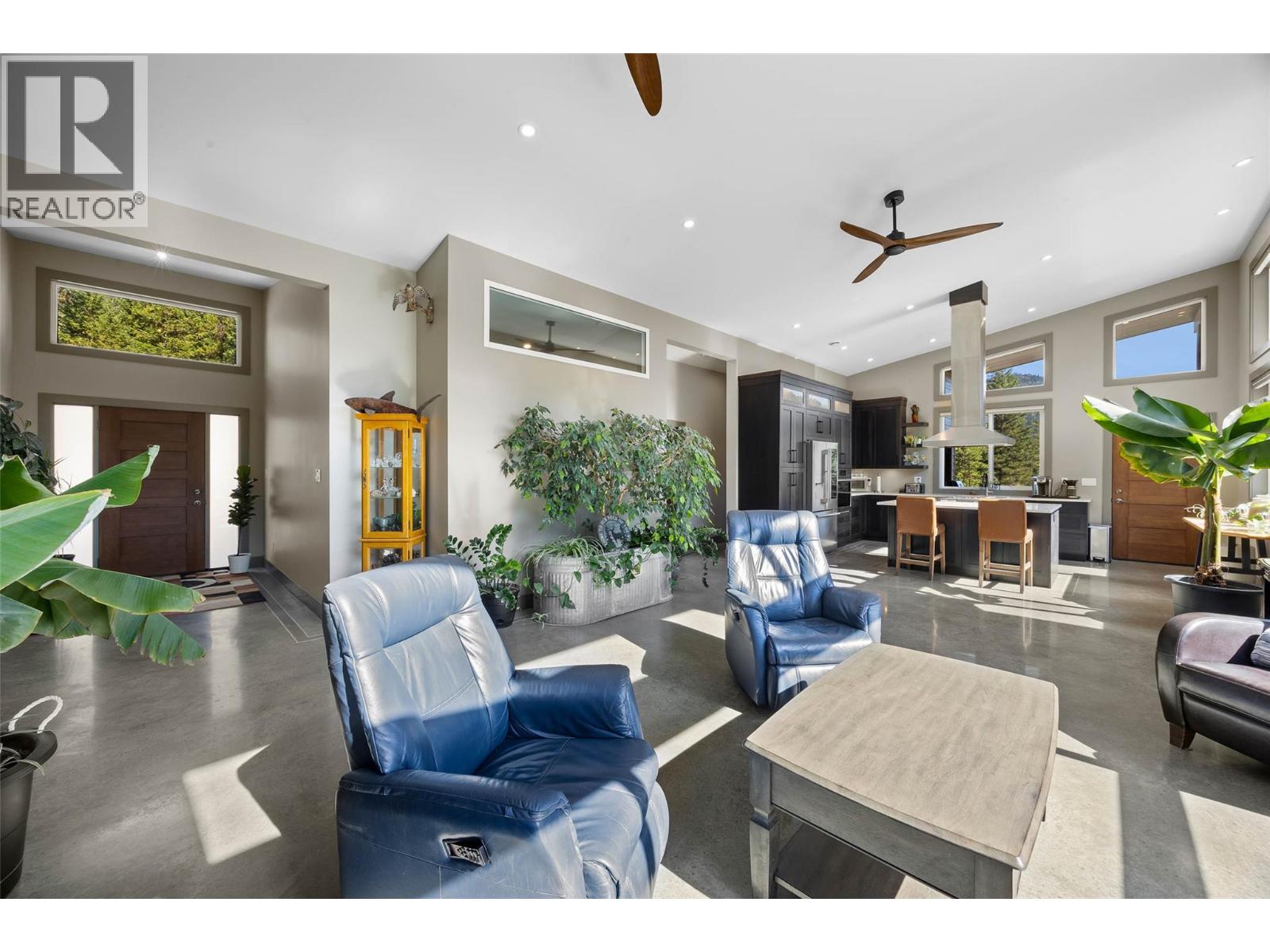 10076 Tranquille-Criss Creek Road, Kamloops, British Columbia  V1S 0B3 - Photo 7 - 10368848